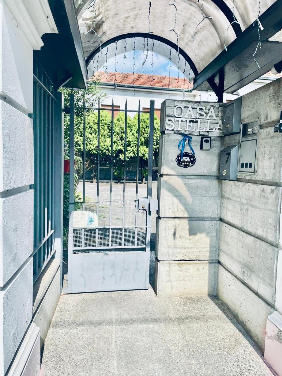 Hotel Casa Stella Malpensa Cassano Magnago Exterior foto